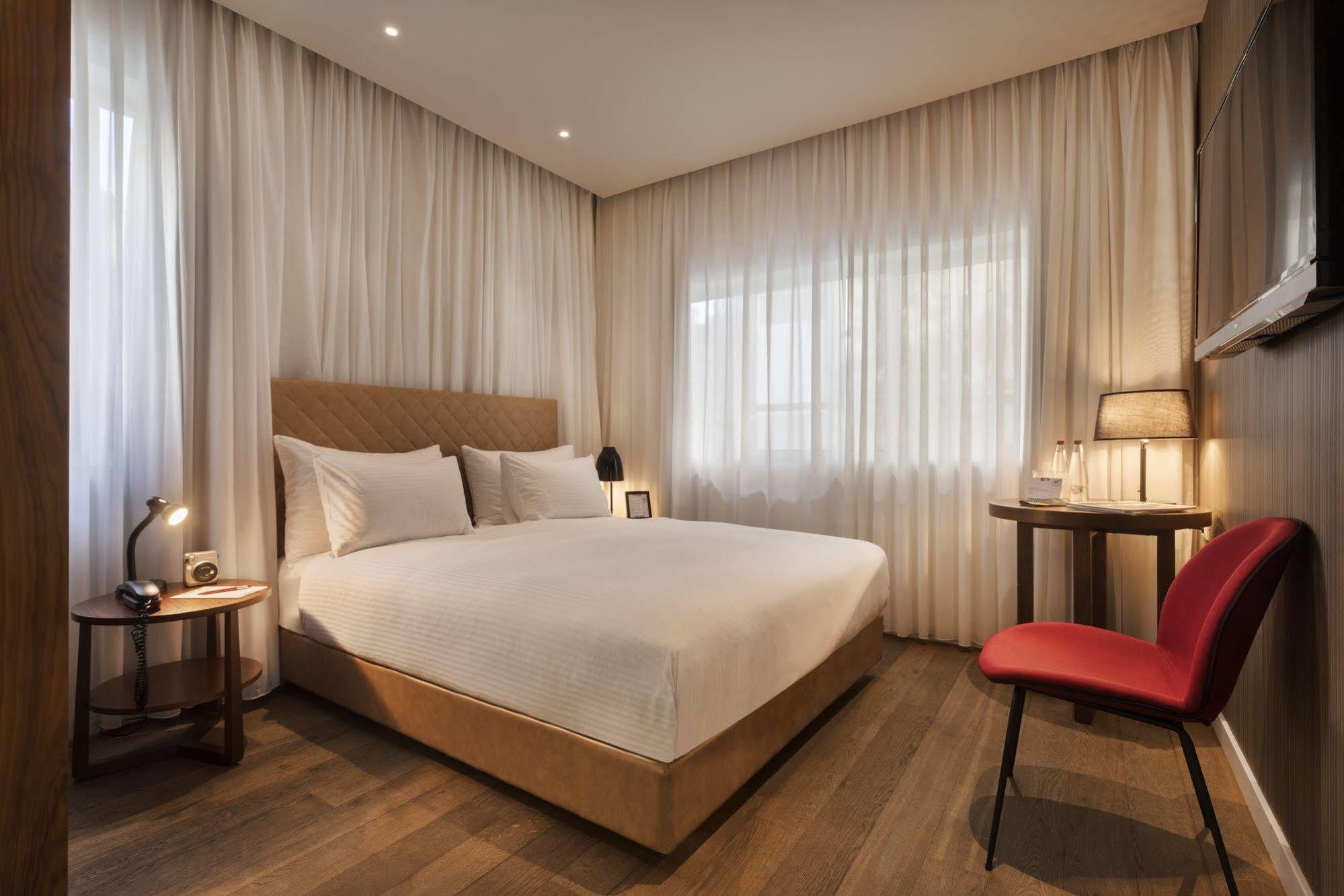 Jacob Shenkin Hotel Tel Aviv Bagian luar foto